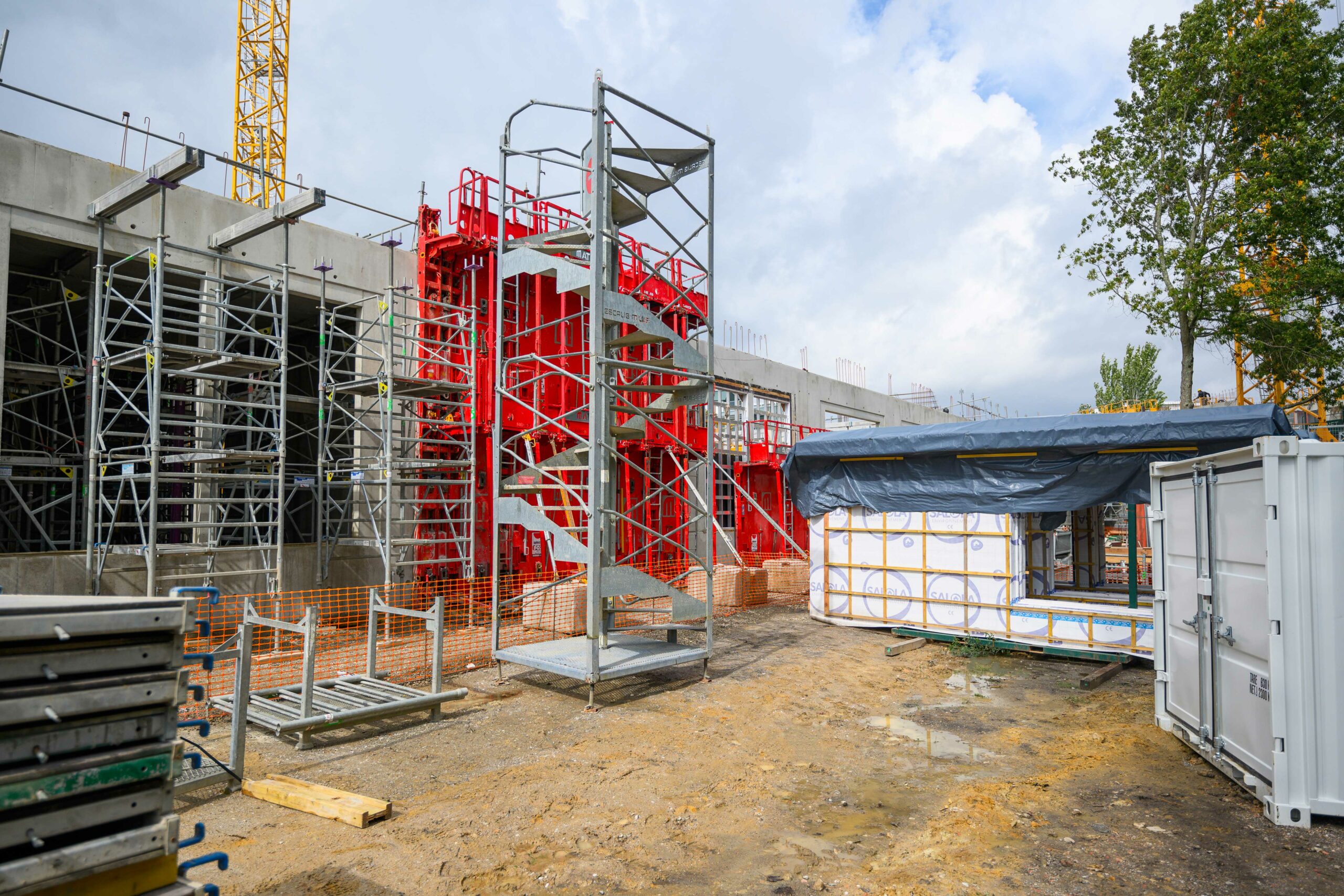 15 équipements à anticiper pour préparer un chantier de gros œuvre
