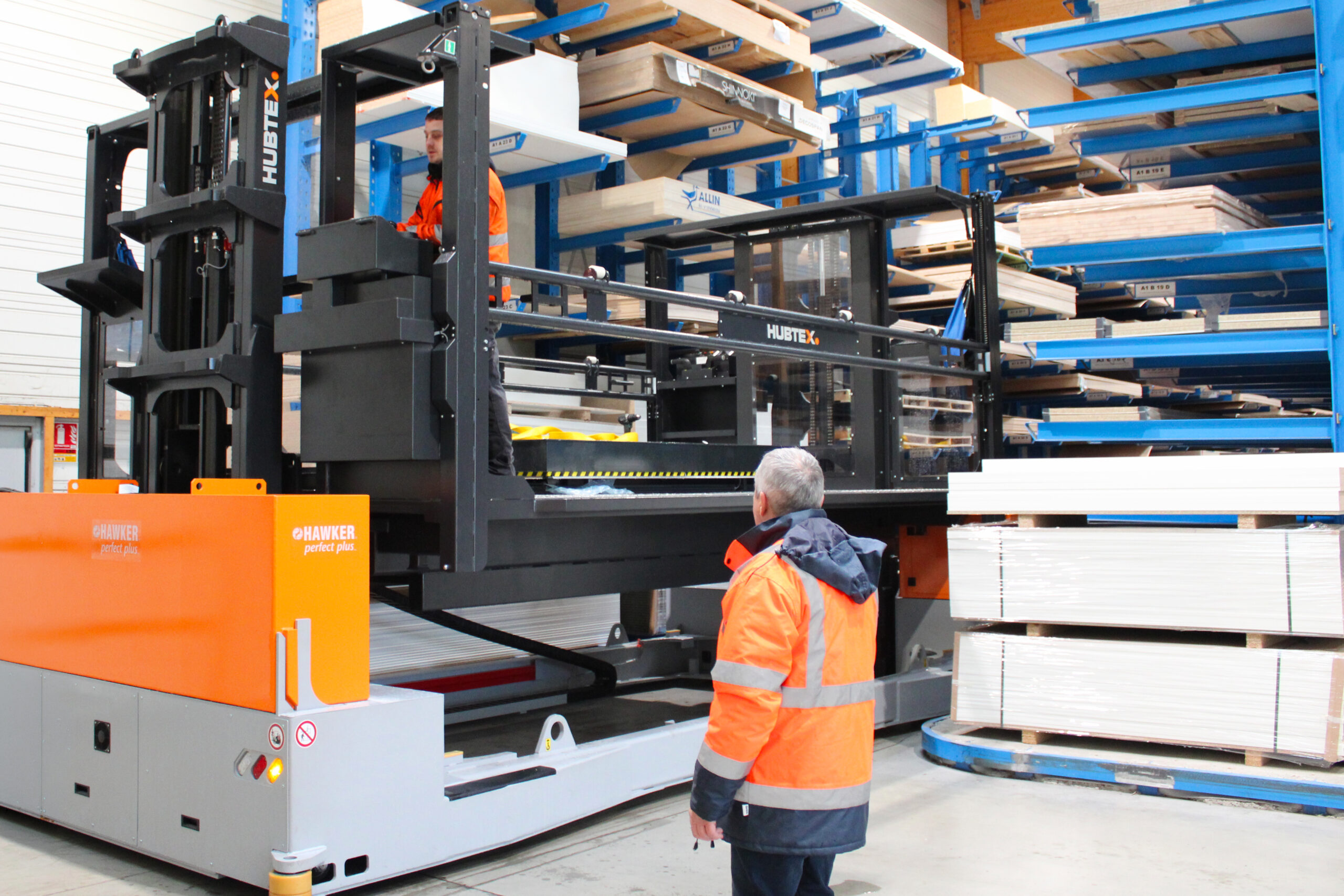 Focus : le chariot latéral pour manipuler vos charges longues